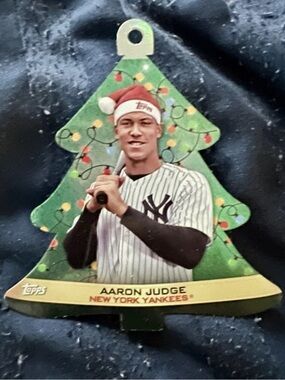 🖤3/$20🖤 Aaron Judge 2022 Topps New York Yankees Christmas Baseball Card